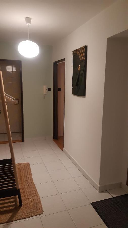 Budha Apartma Jirikov  Zewnętrze zdjęcie