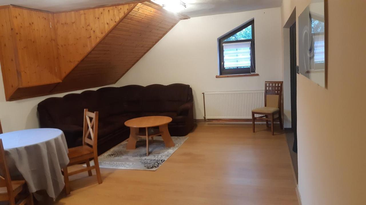 Budha Apartma Jirikov  Zewnętrze zdjęcie